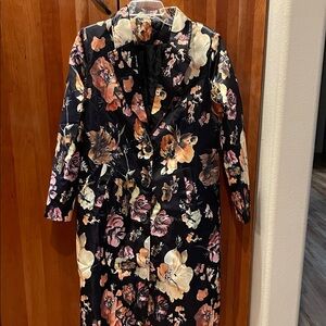 Satin Like Floral Duster Coat, Side pockets, Three Buttons Down The Front